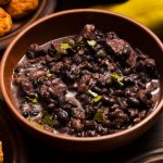 Découverte des incontournables de la cuisine brésilienne : que goûter absolument ?
